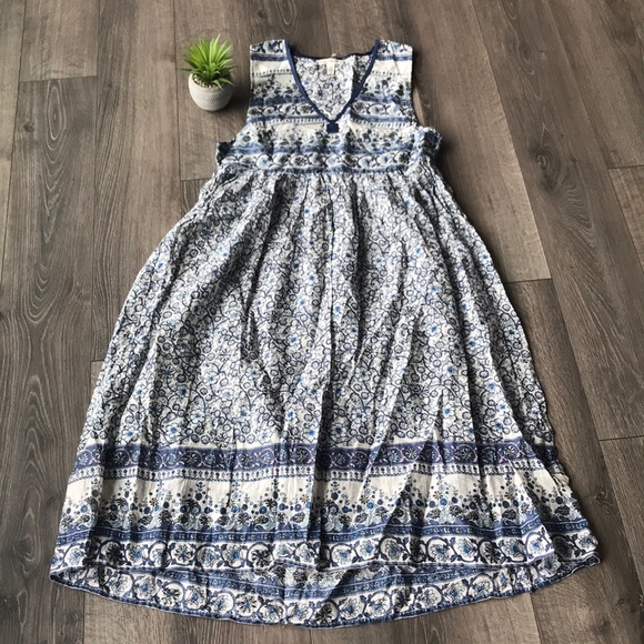 Billabong Dresses & Skirts - BILLABONG dress - NEW (needs minor repair)